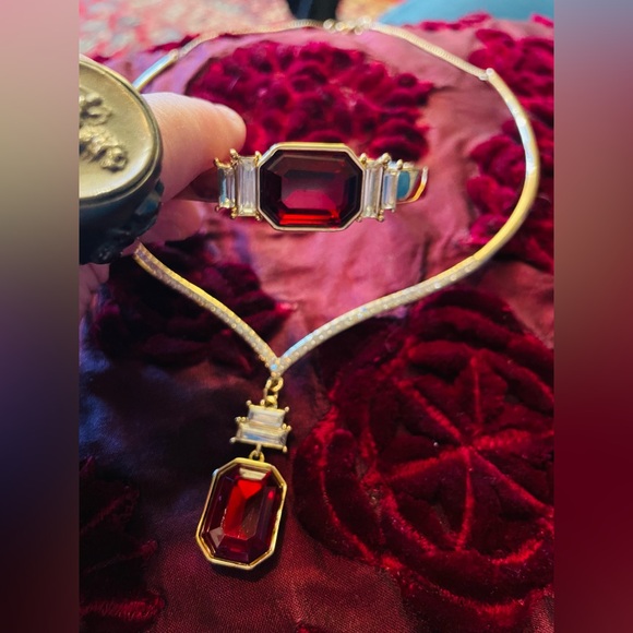 Stunning Vince Camuto Set ♥️ - Picture 4 of 13